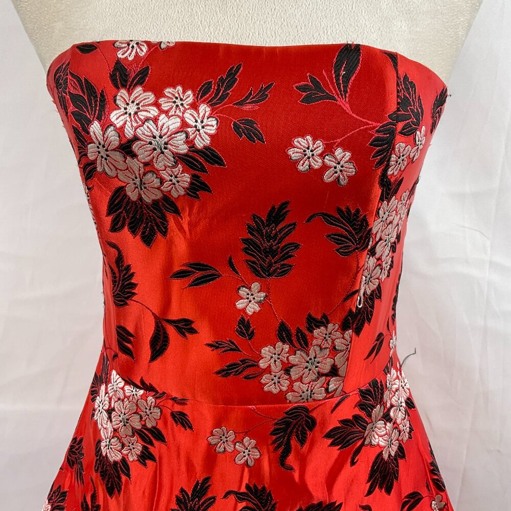 Alice + Olivia Strapless Bridget Mini Dress 8 Red Black White Floral Embroidere - Picture 3 of 13